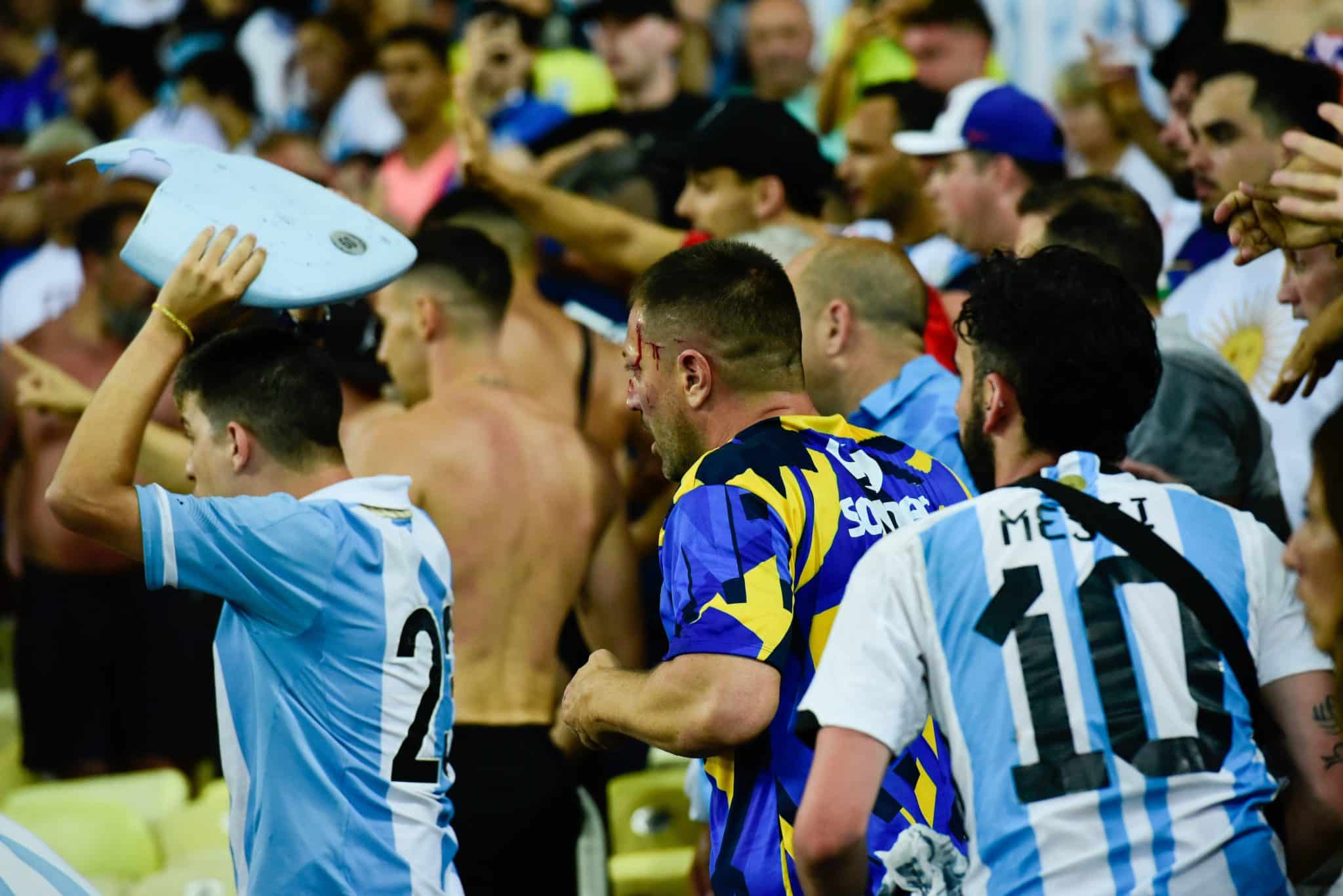 Brazil vs Argentina fan violence explained: "This will end in tragedy" 4 Brazil vs Argentina fan violence - Maracana 7
