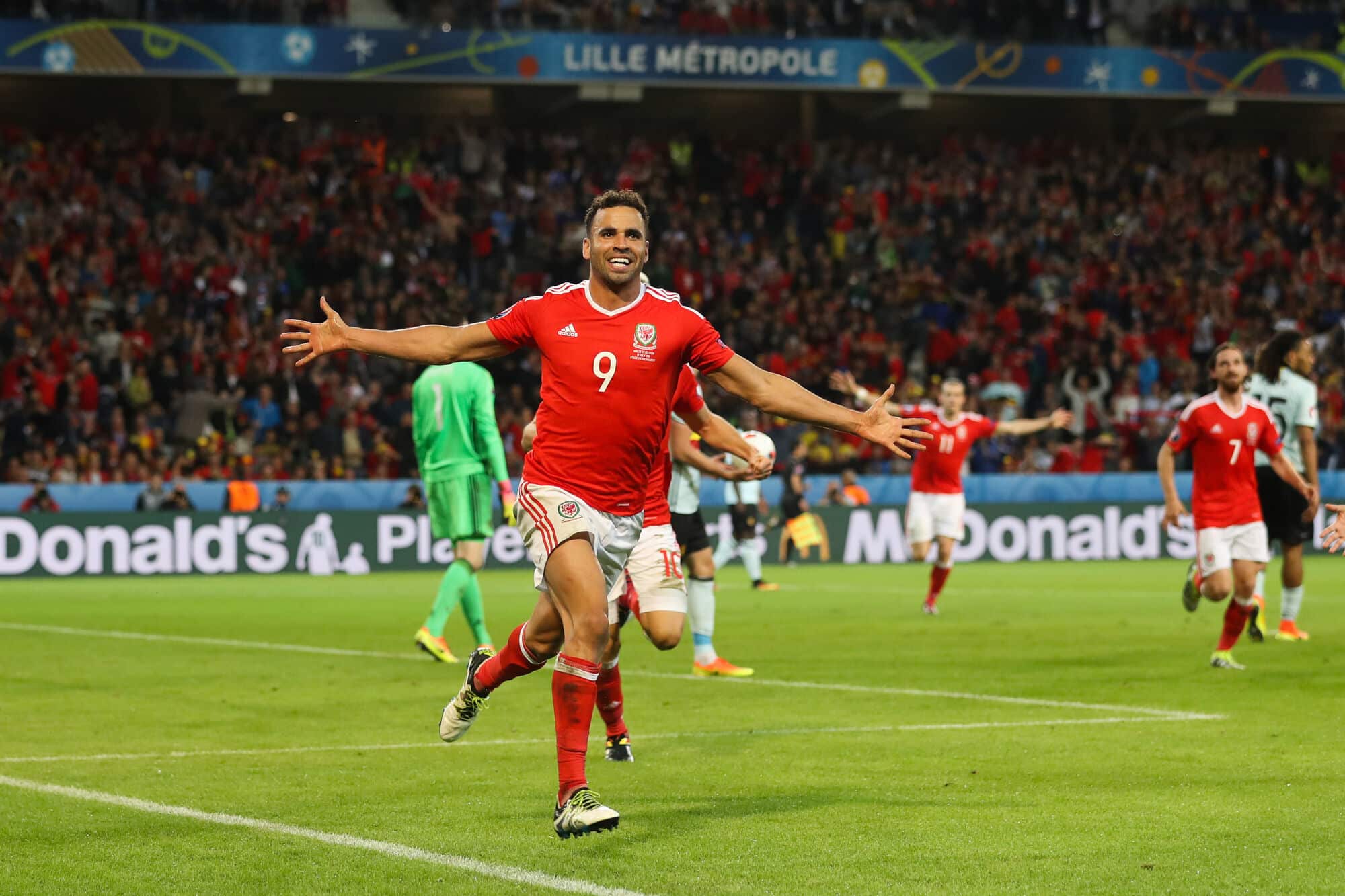 Where does the Wales National Team play? 2 Wales National Team