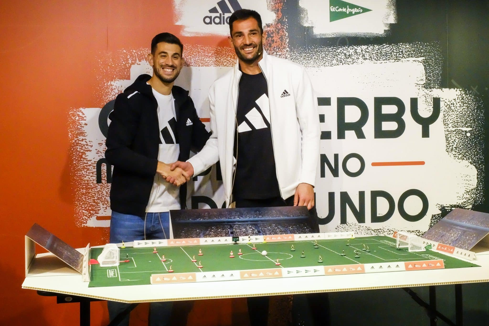 Pizzi and Antonio Adan with a Subbuteo table