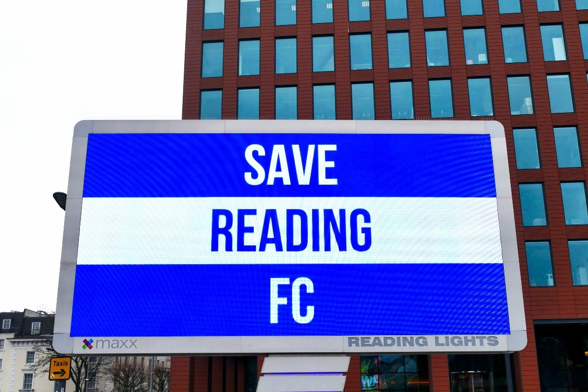 Reading points deduction: Fans respond with x-rated hidden message 1 Reading points deduction
