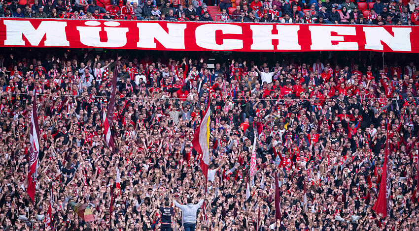 Arsenal receive massive boost ahead of clash with Bayern Munich 1 Bayern Munich fans