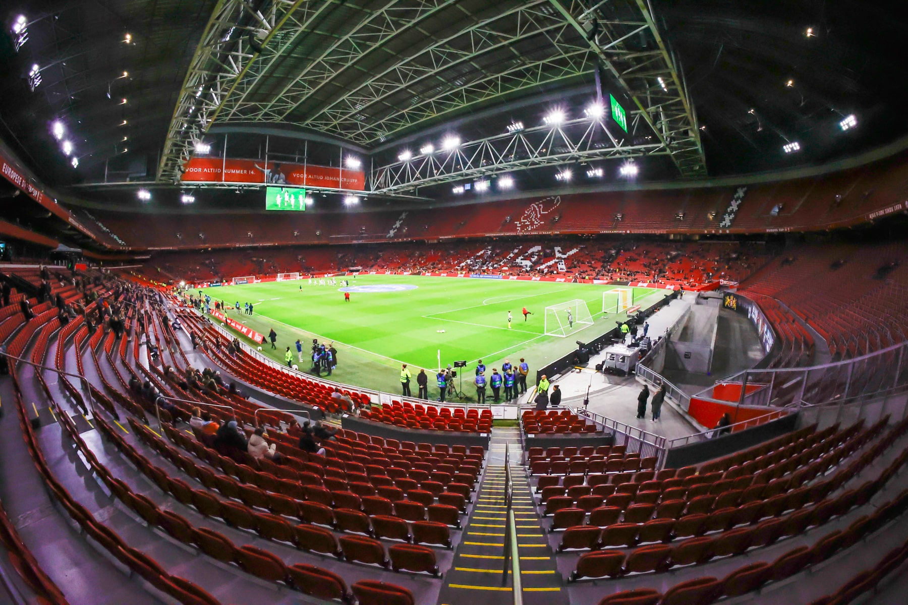 Football stadiums with retractable roofs: Our favourites 2 Retractable roofs
