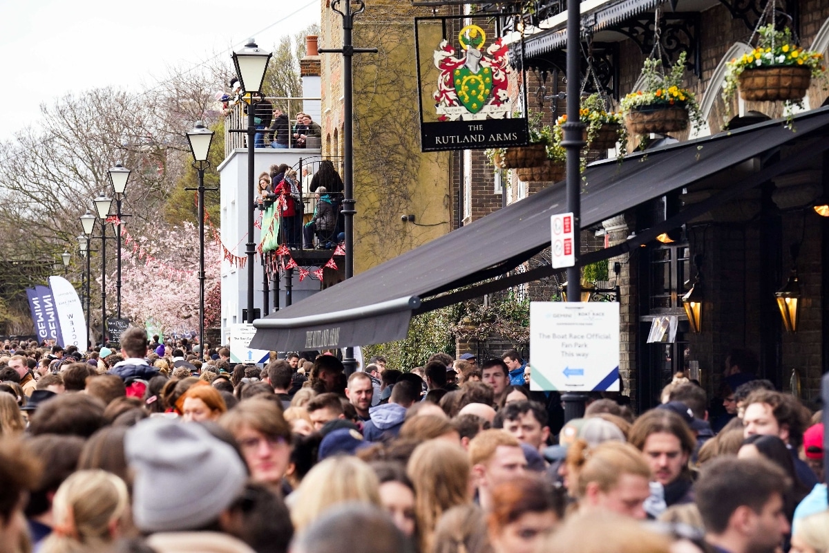 Real Madrid fans in London: Champions League Final Guide 2 London pubs