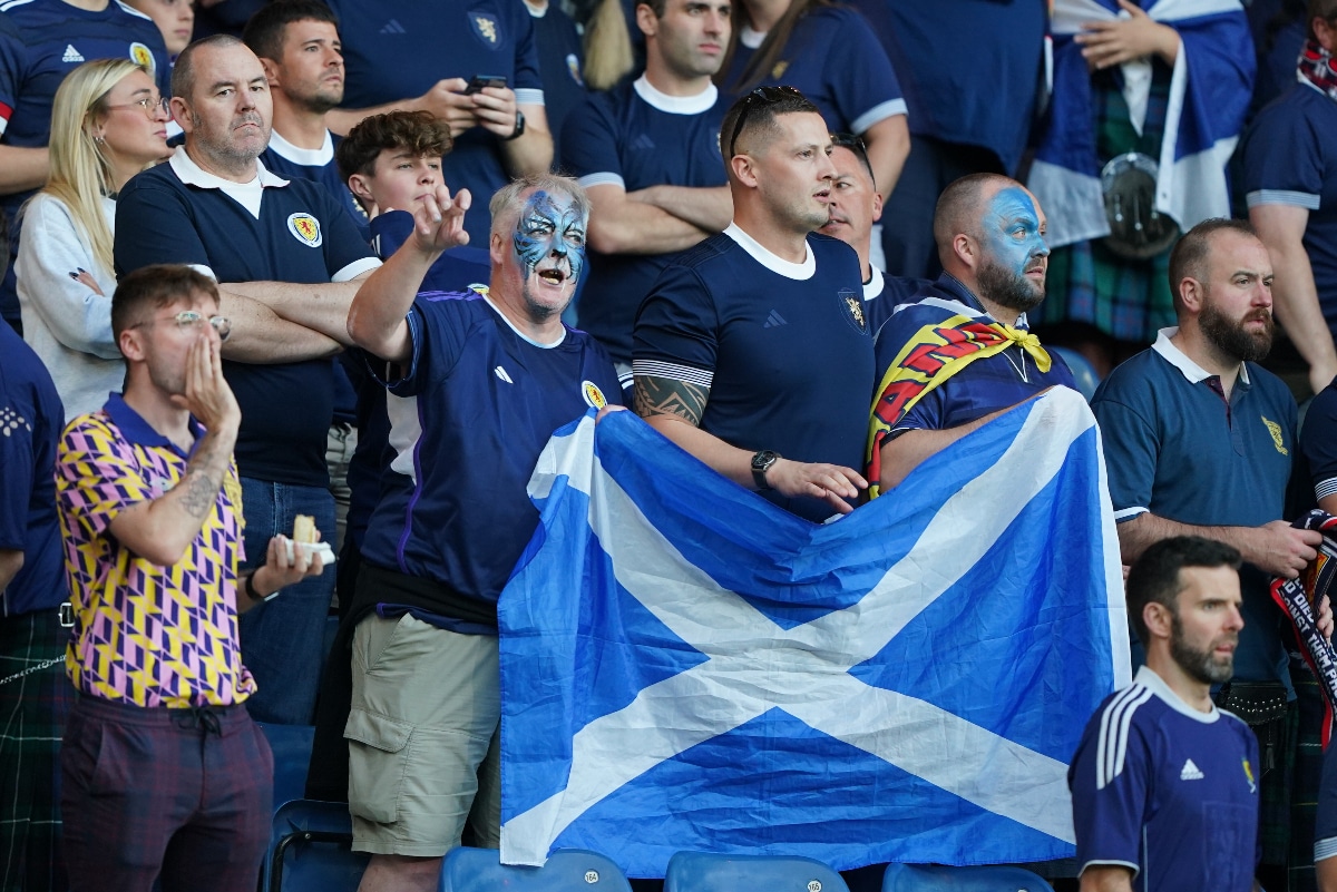 Scotland fans booing the national anthem: why do they do it? 1 Scotland fans booing the national anthem