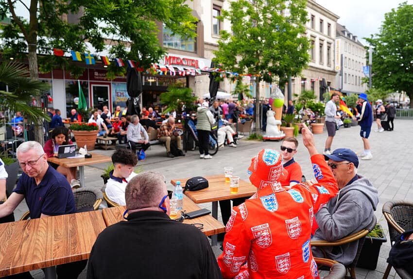 Fights break out in Gelsenkirchen as fans clash at Euro 2024 1 Fans clash at Euro 2024
