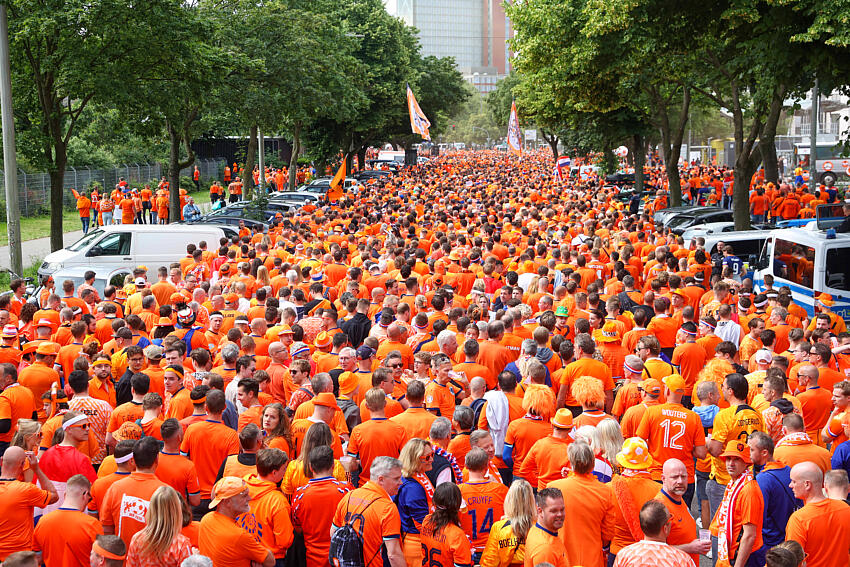 Thousands of Netherlands fans march through Hamburg ahead of Poland clash 1 Netherlands fans march through hamburg at Euro 2024