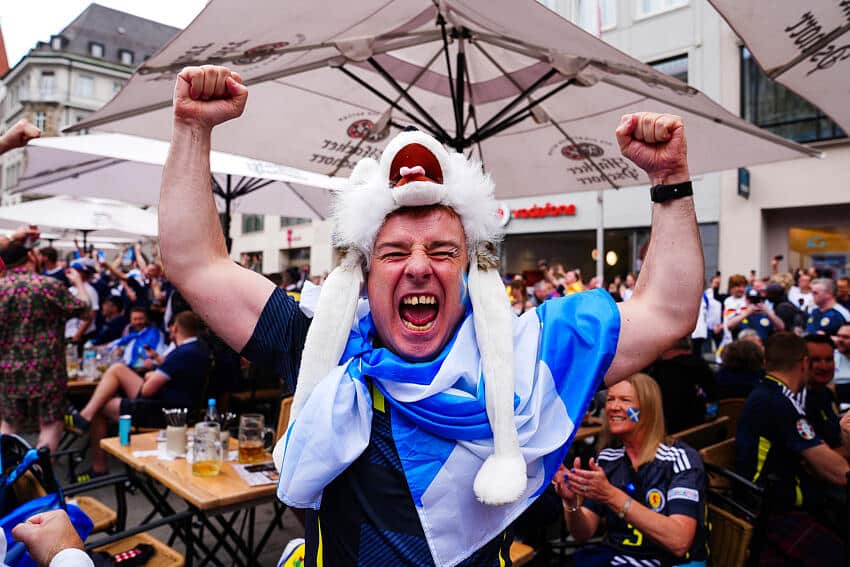 Watch: Outrageous behaviour from Scotland fan on live TV 1 Obscene gesture from Scotland fan on live TV