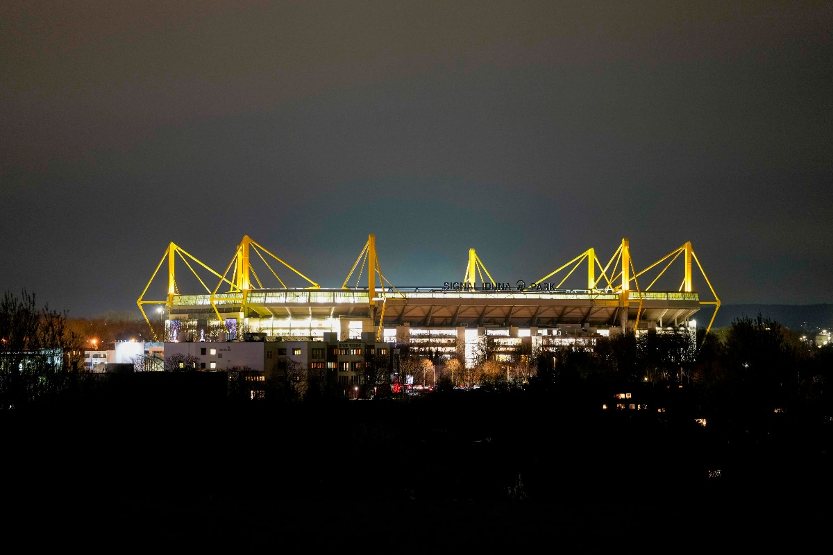 Man arrested for climbing Borussia Dortmund's stadium during Euro 2024 match 1 Climbing Borussia Dortmund's stadium