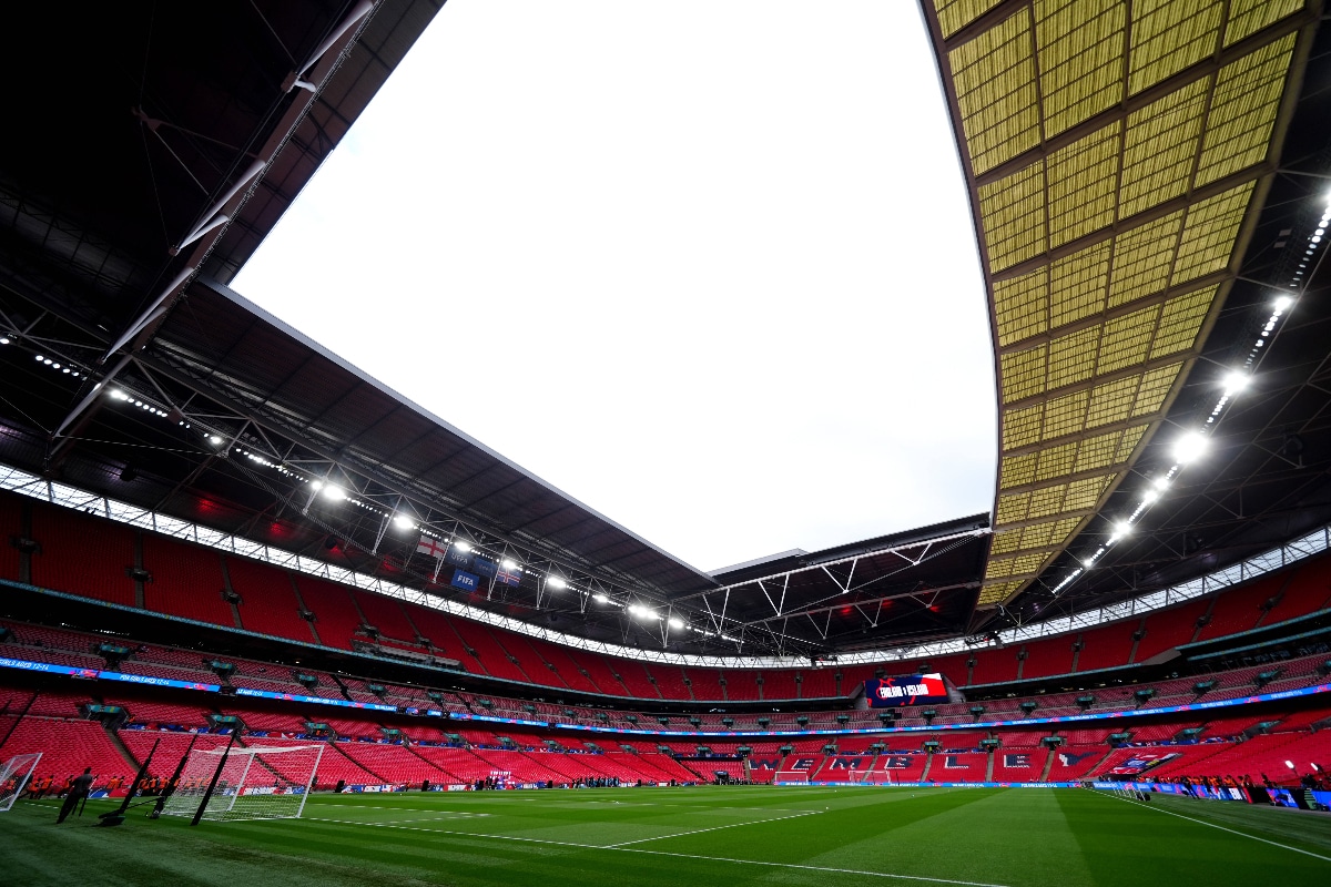 Football stadiums in London: From Wembley Stadium to Hayes Lane 1 Football stadiums in London