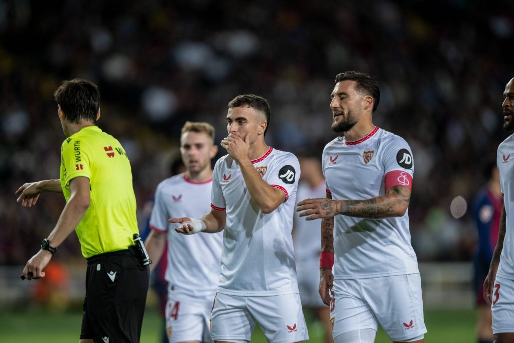 How many football teams in Seville are there? 1 football teams in Seville