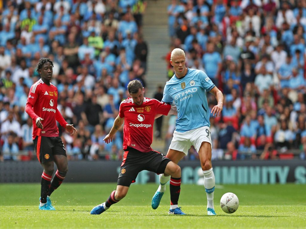 The top 10 biggest derbies and rivalries in English football, including North London derby 3 Man united fans arrested ahead of derby