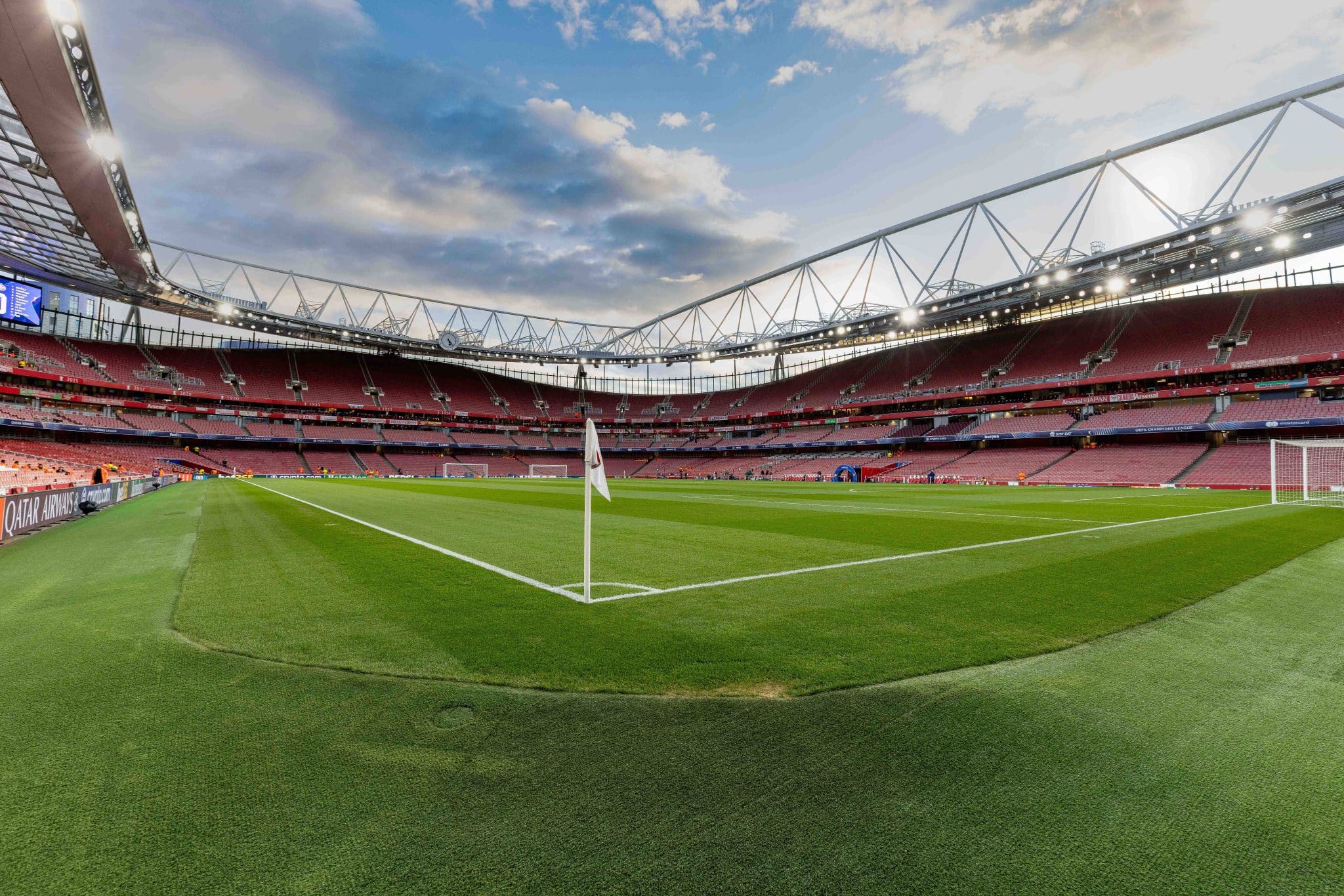 Arsenal plan 'major' Emirates Stadium redevelopment that could see them follow in Tottenham's footsteps 1 Emirates Stadium