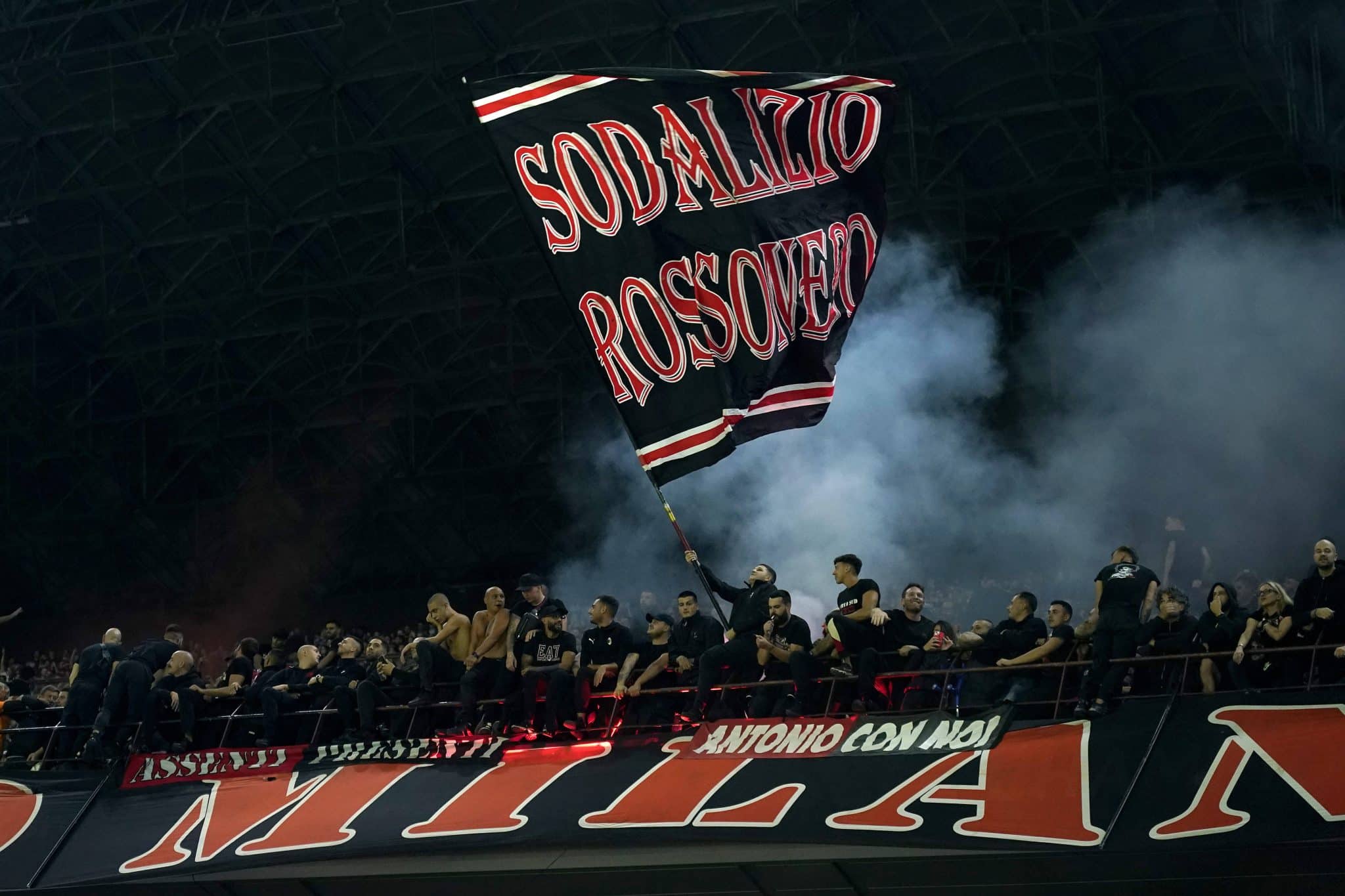 AC Milan supporters