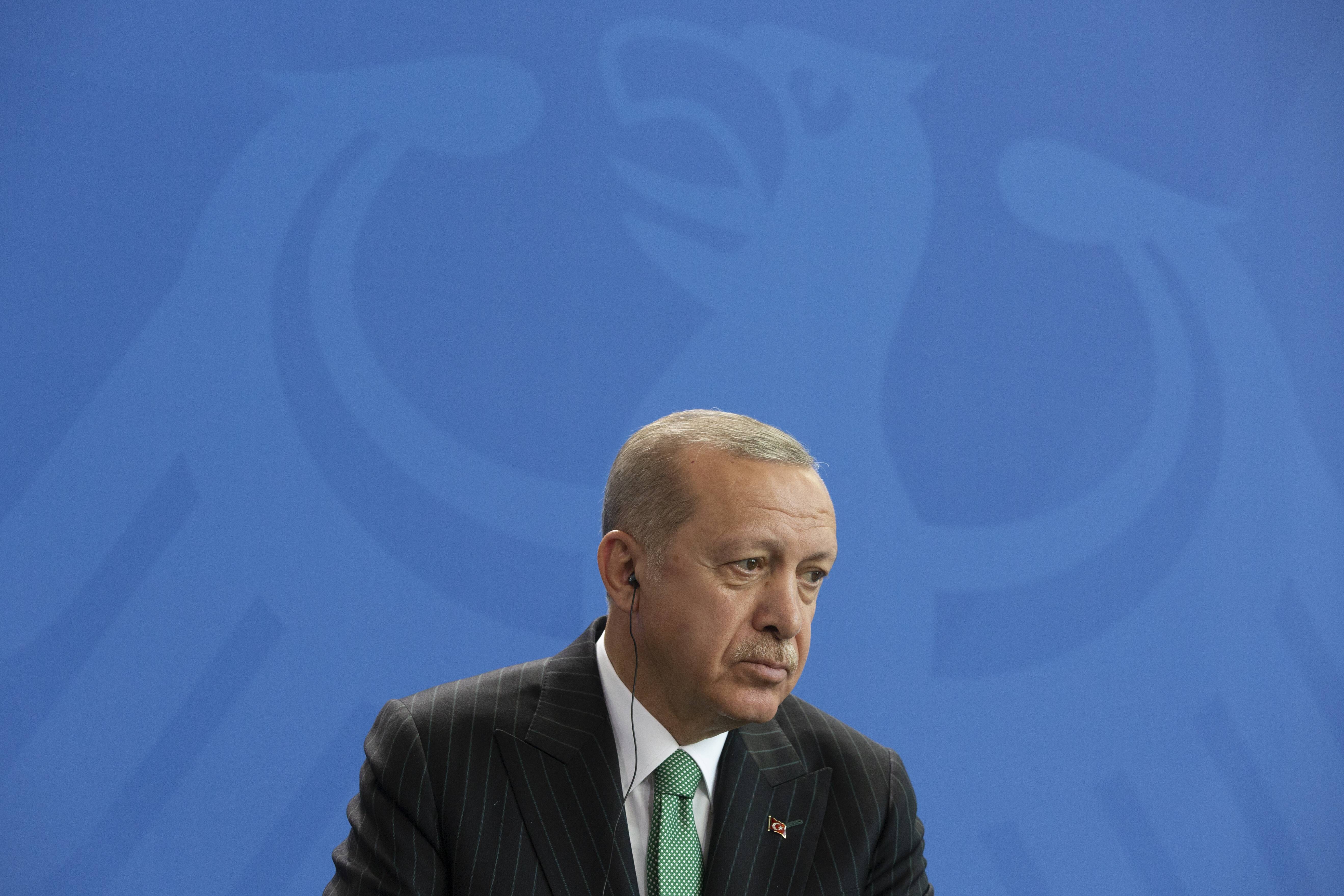 Famous people seen at Sukru Saracoglu Stadium