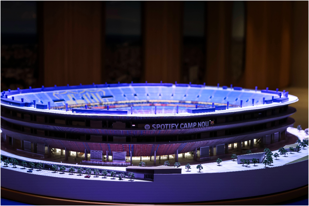 Raphinha says he'll never forget 'very special' moment from Barcelona fans during Camp Nou return 1 Camp Nou