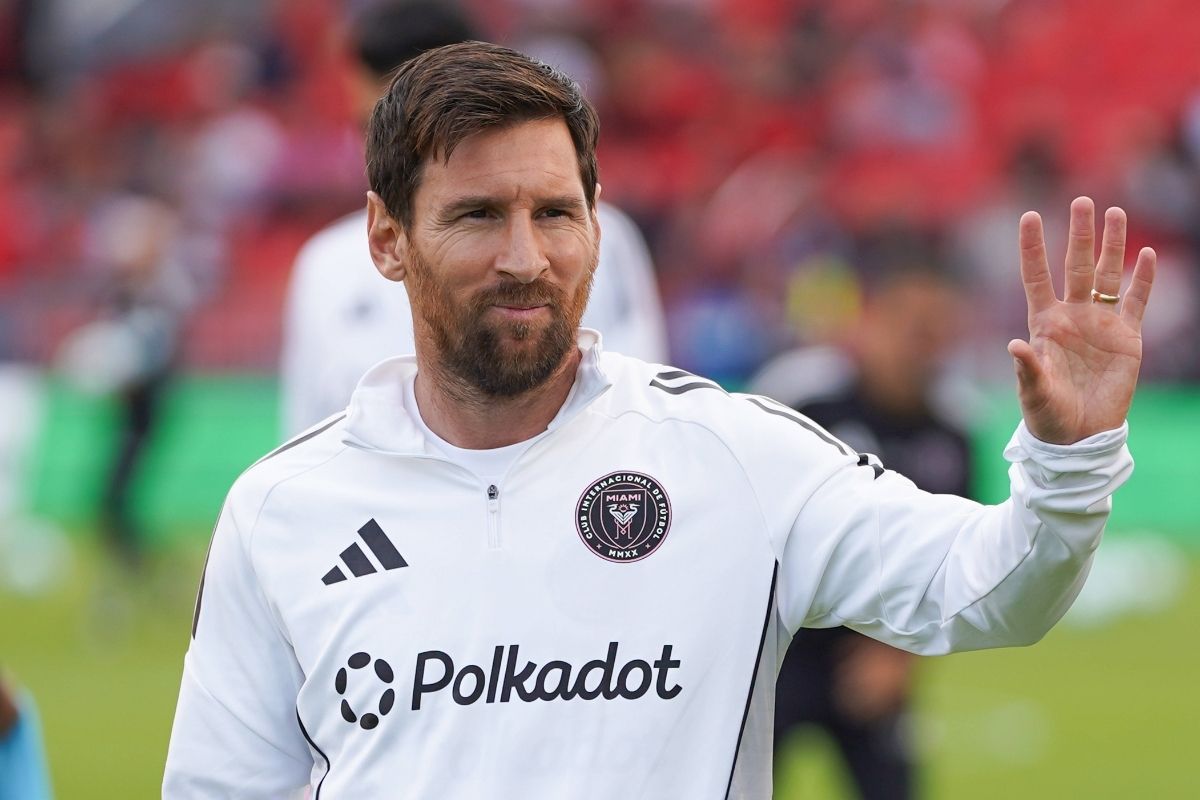 Joan Laporta shares Lionel Messi statue update at new Camp Nou as Barcelona plan &lsquo;beautiful tribute&rsquo;