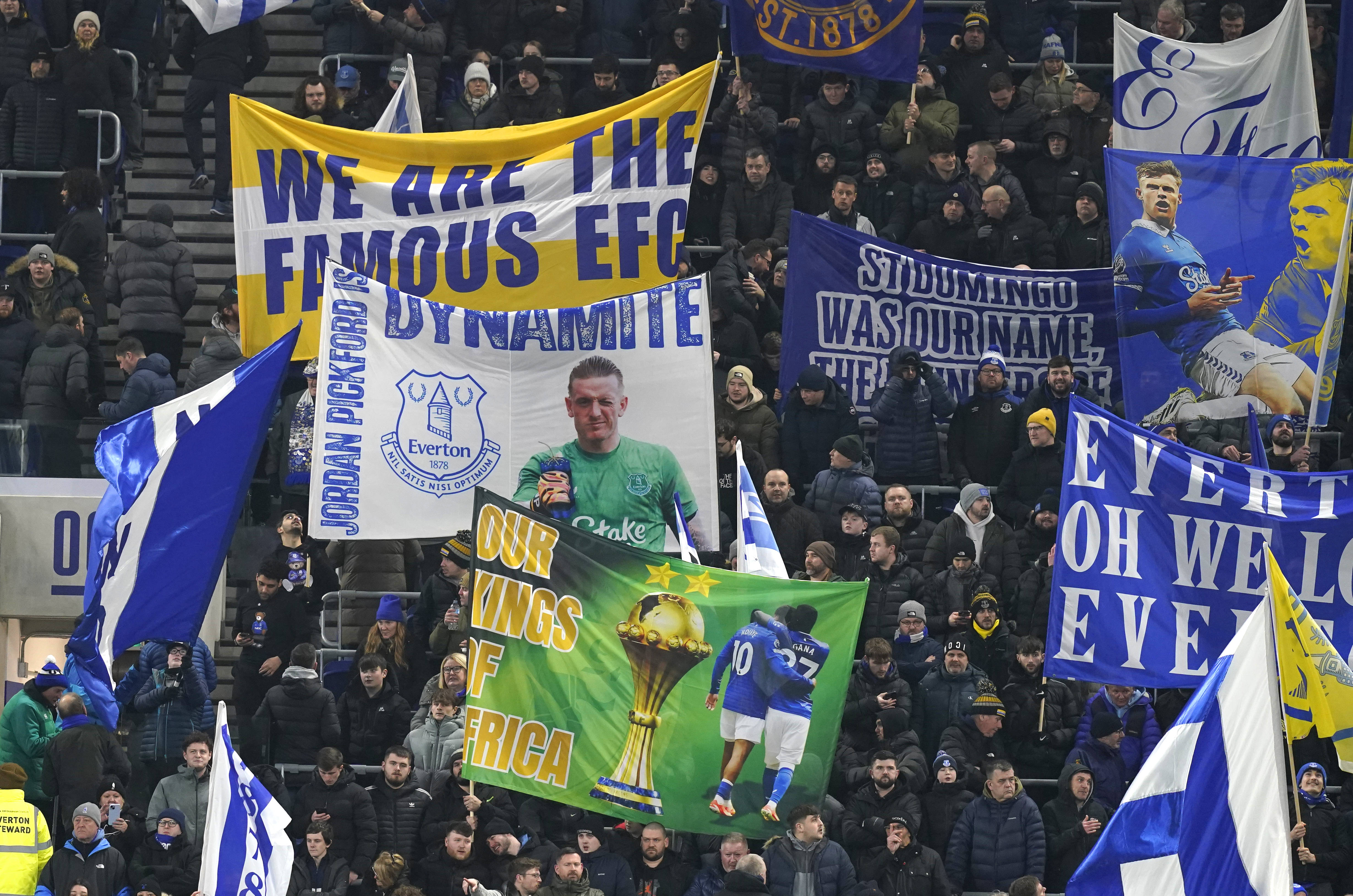 Everton fan group hits out at own supporters for stealing flags