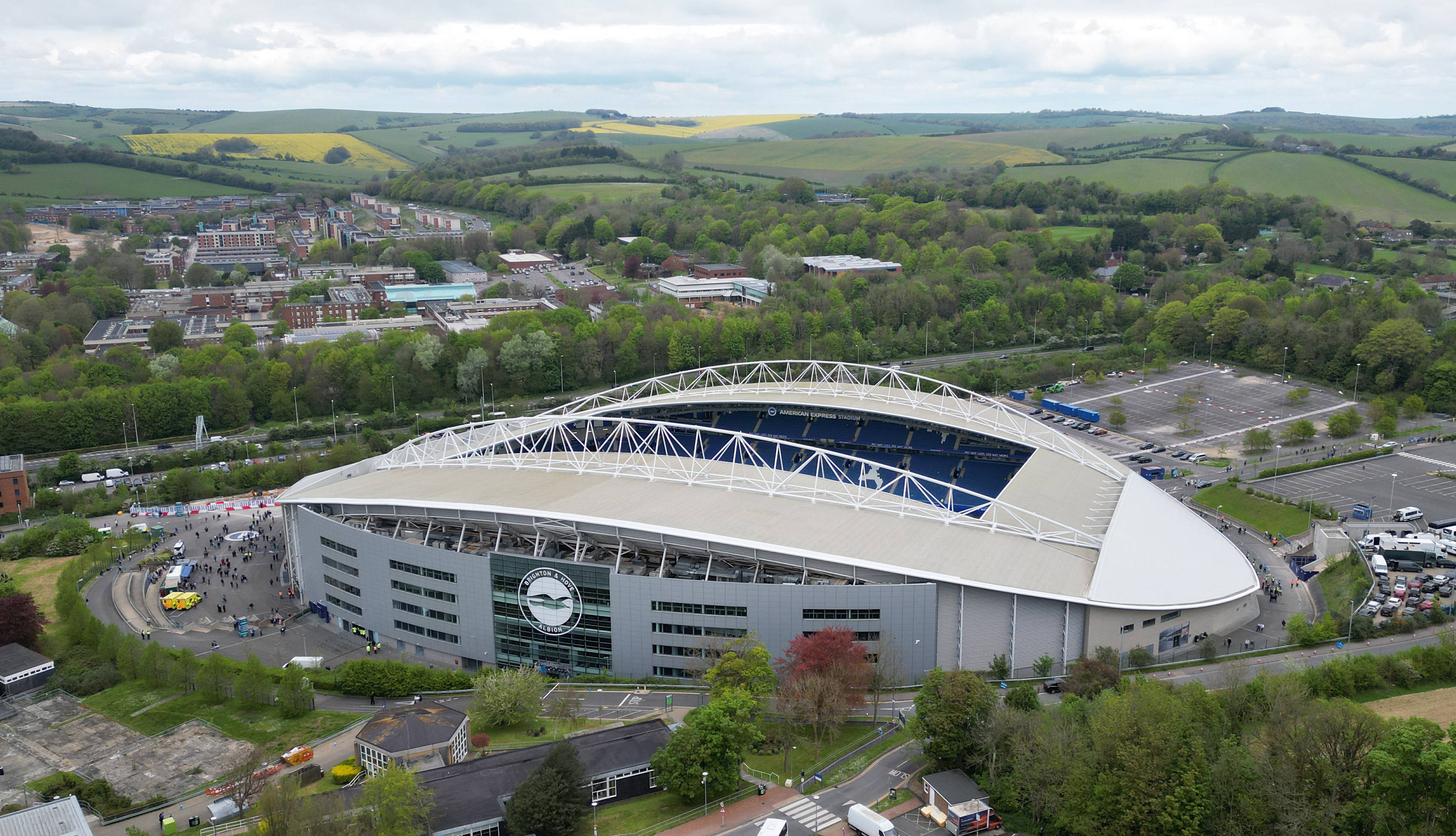 Where to Eat and Drink Near Amex Stadium 2026: Best Pubs and Restaurants for Fans