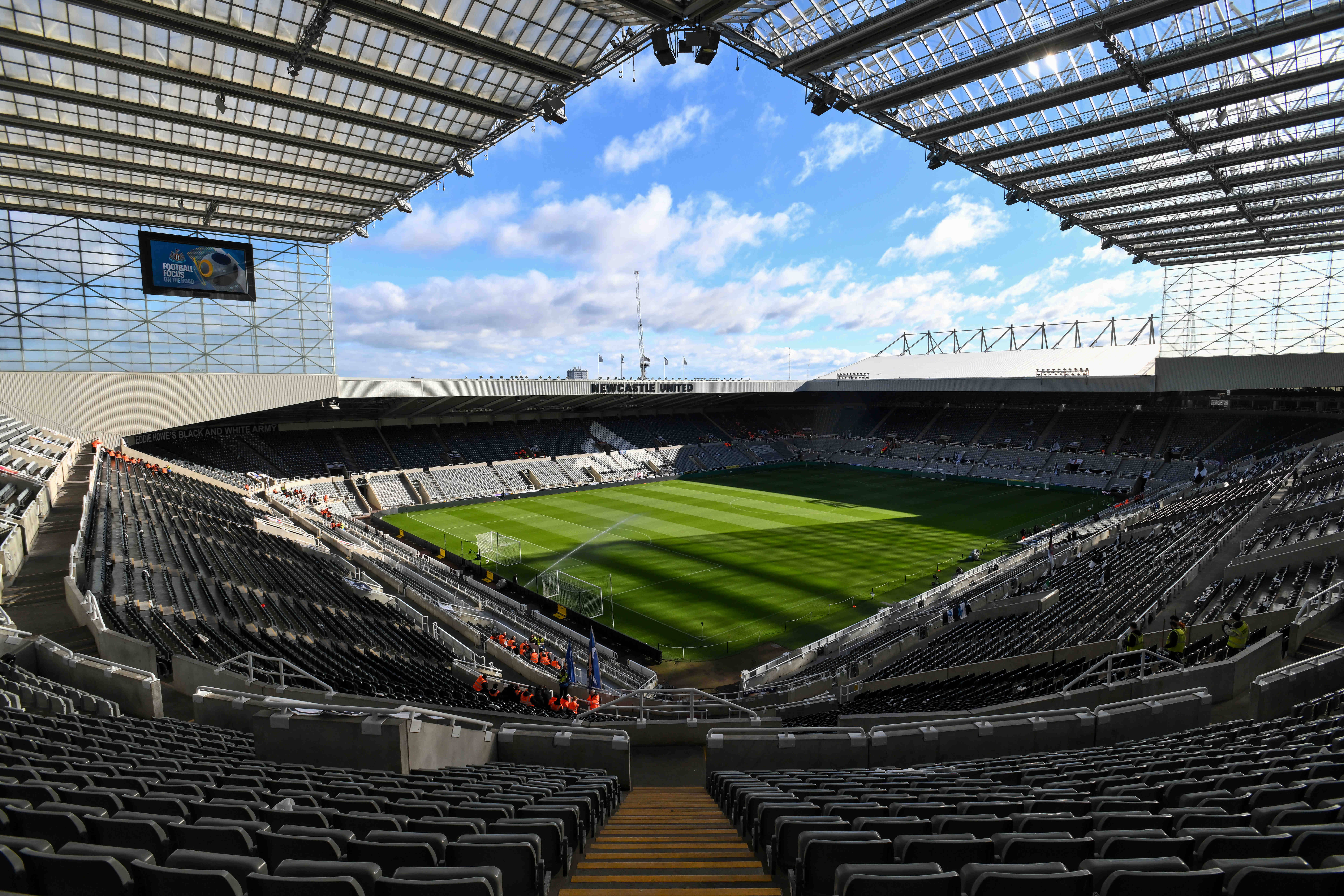Where to Eat and Drink Near St James&rsquo; Park 2026: Best Pubs and Restaurants For Fans