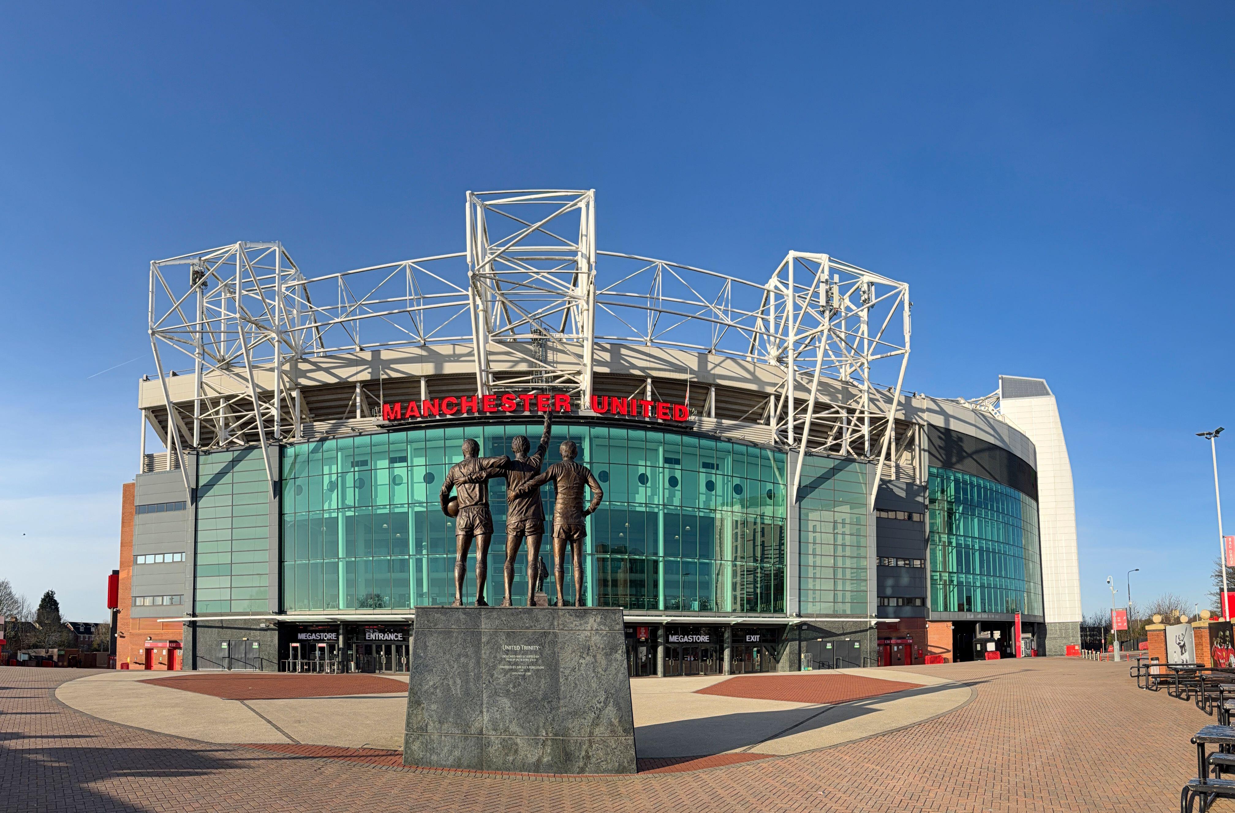 Manchester United hosts Ramadan Iftar at Old Trafford