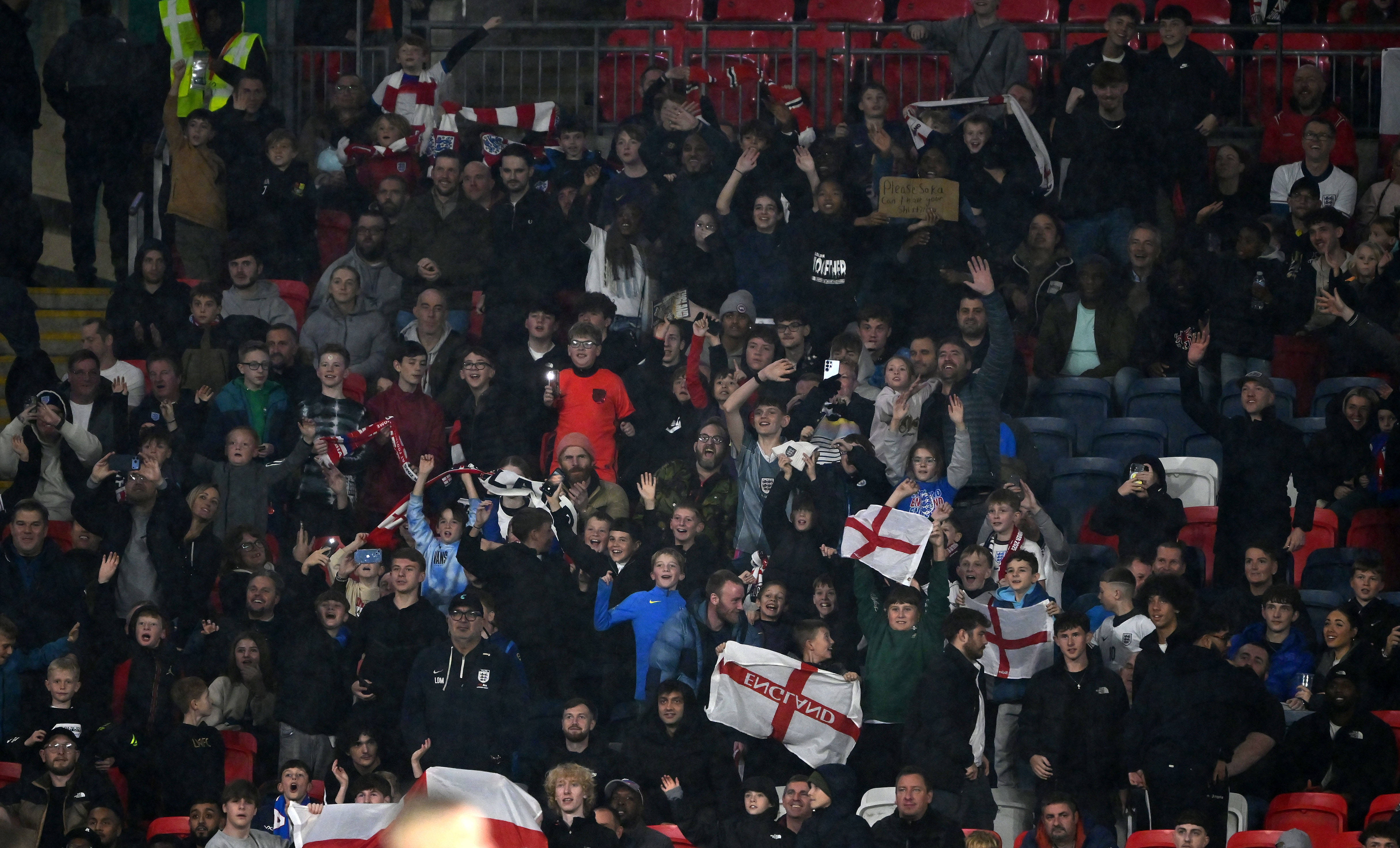 England superfan takes drastic measures to fund &ldquo;expensive&rdquo; two-month 2026 World Cup trip